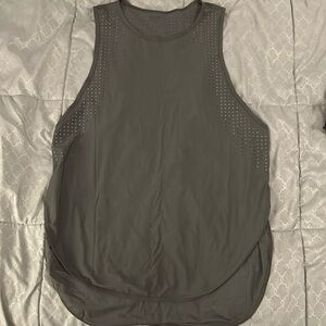 Gray lululemon running tank. Size 6. Loose fit. Reflective.